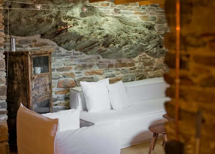 Stone Wave Kythnos Ferienhaus Loutrá