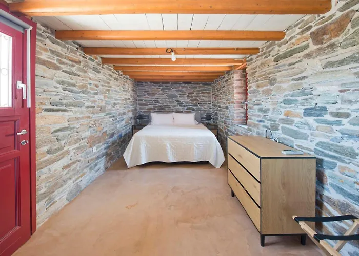 Stone Wave Kythnos Ferienhaus Loutrá